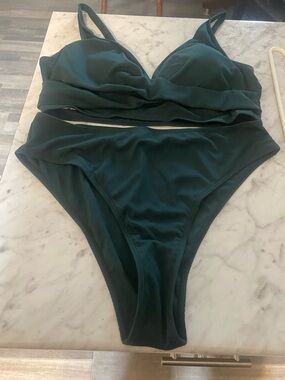 Chic Dark Green Bikini Set